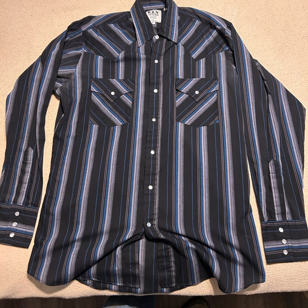 Ely Cattleman pearl snap shirt
